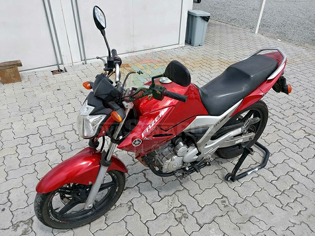 Lote 003 - YAMAHA FAZER YS 250 2011