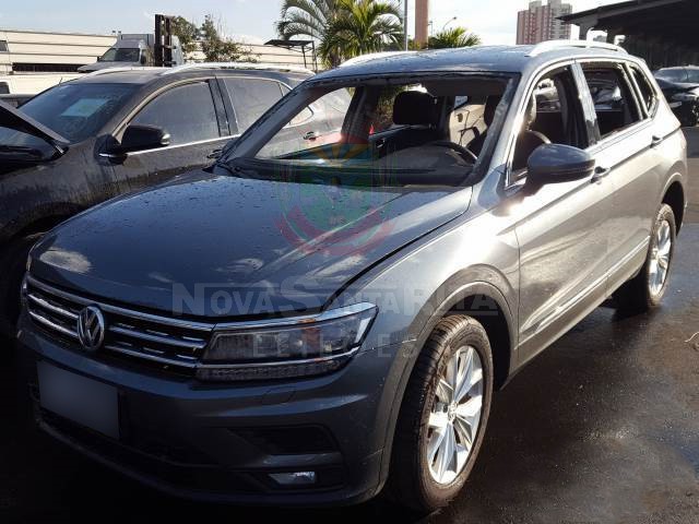 LOTE 005 - Volkswagen Tiguan Allspace Comfortline 1.4 2018